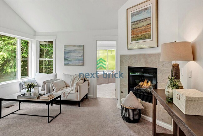 Foto del edificio - Spacious Home in Desirable Bellevue Neighb...