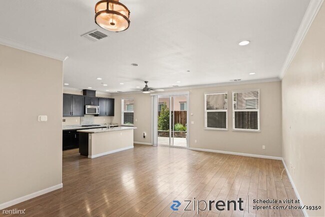 Building Photo - 4 br, 2.5 bath House - 111 Shire Street, G...