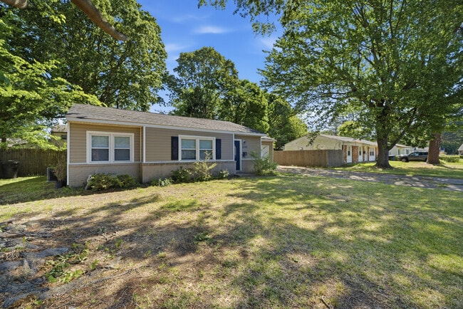 Building Photo - 3308 Woodsman Ln
