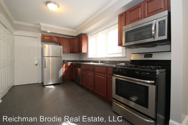 Building Photo - 1555 Ella T Grasso Blvd