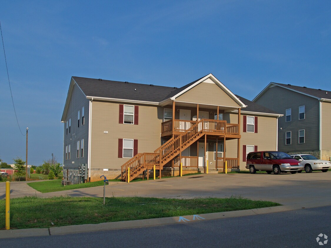 2854 Cobalt Dr, Clarksville, TN 37040 Apartments in Clarksville, TN