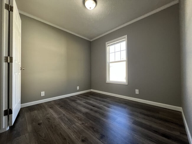 Foto del edificio - 273 Jordanshire Cir
