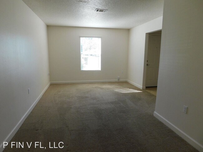 Building Photo - 3 br, 2 bath House - 11 Verde Ct