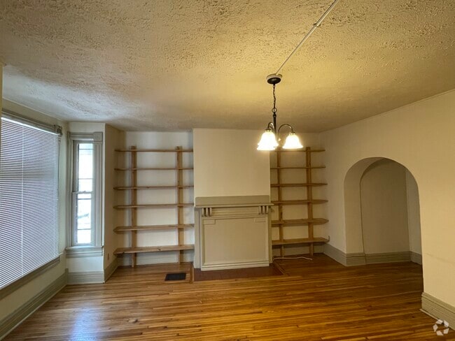 Building Photo - 1230 Highland St