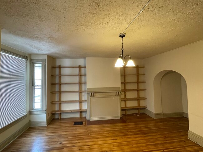 Building Photo - 1230 Highland St