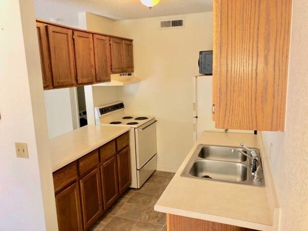 Foto del edificio - 938 Cleveland St