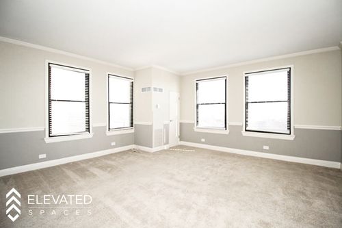 Building Photo - 312 W Belden Ave