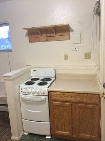 Building Photo - Downtown Studio - Fall Availability