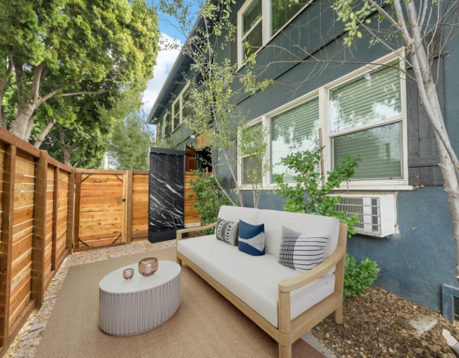Building Photo - 3800 Albright Ave Los Angeles, CA 90066
