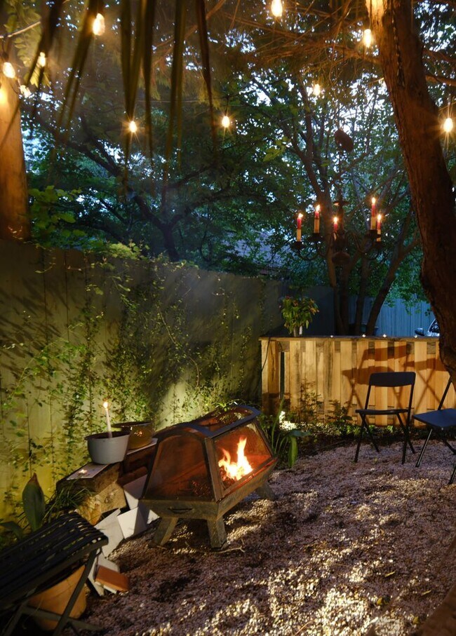 Foto del edificio - 414B Laurens Street NW