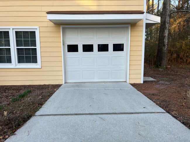 Building Photo - 325 Hoke O'Kelly Mill Rd SE