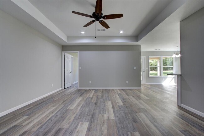 Foto del edificio - 203 Elysian Hills Dr