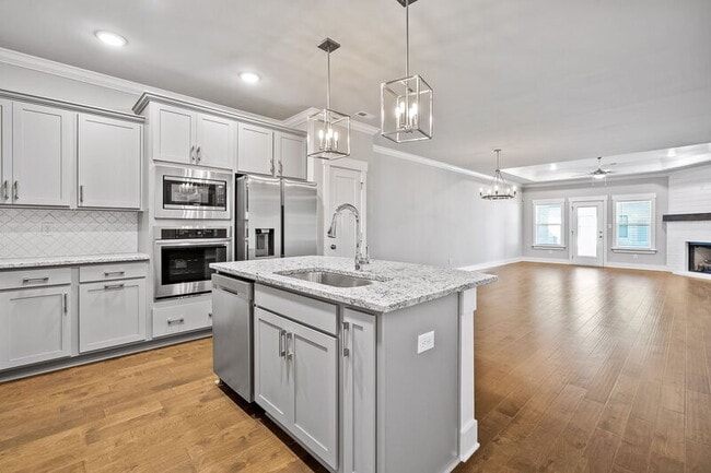 Building Photo - 411 Raleigh Elm Dr