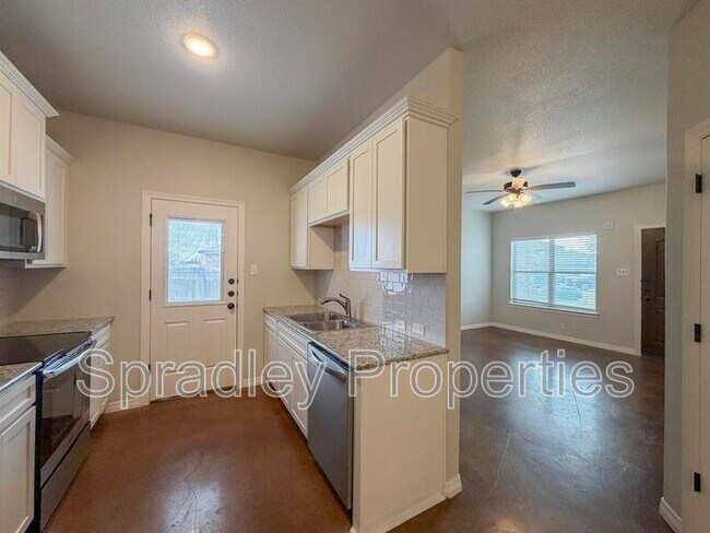 Foto del edificio - 2002B Sparrow Cove