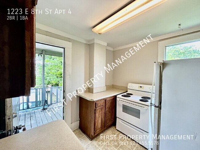 Foto del edificio - 1223 E 8th St