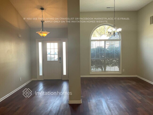 Foto del edificio - 660 Peachtree Trails Dr