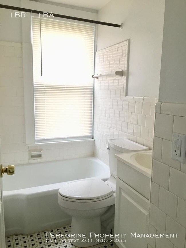 Building Photo - 1 bedroom in Cranston RI 02905