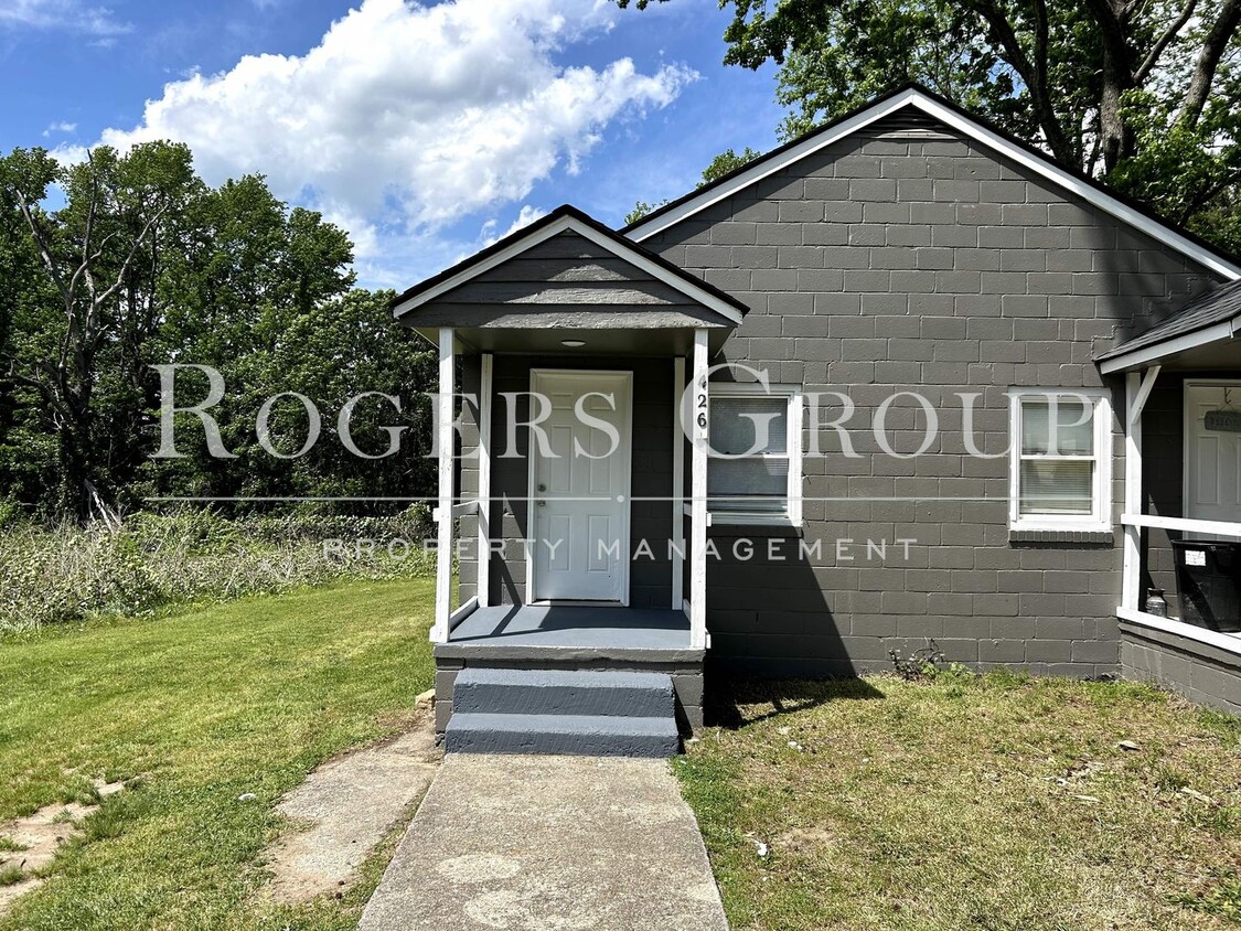 Primary Photo - #450 - 424-426 Merriman St Duplex