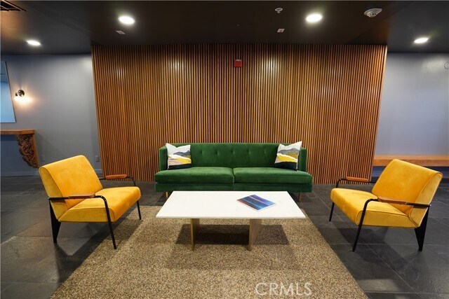 Foto del edificio - 159 W Green St