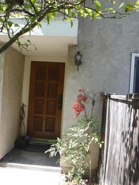 Foto del edificio - 1612 Bridgeview Dr