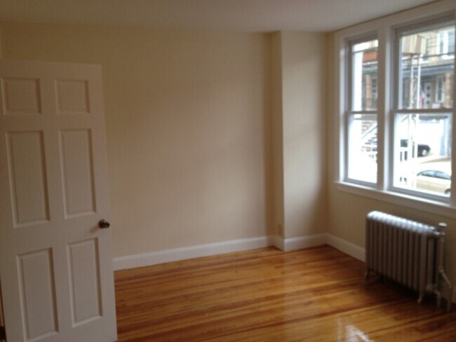 Building Photo - 31A 64th St