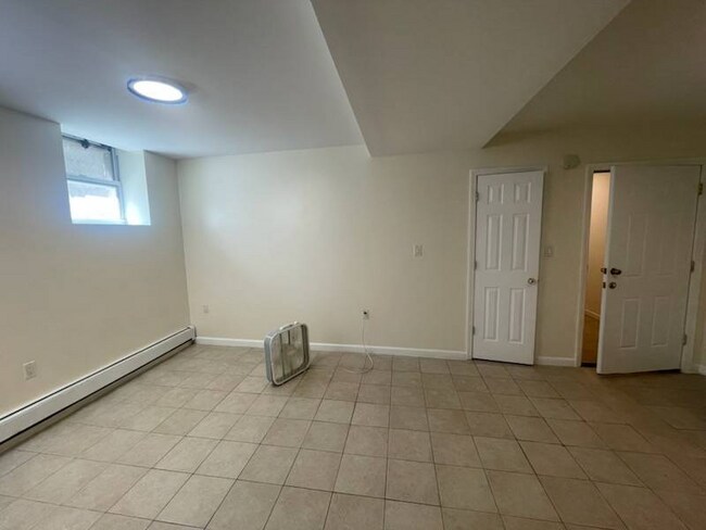 Foto del edificio - 839 Montgomery St