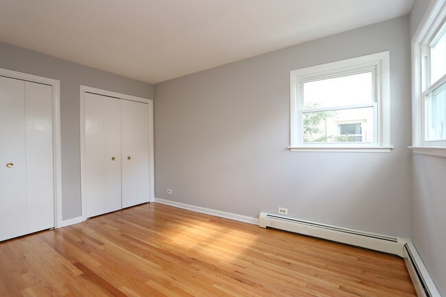 Building Photo - 6555 N Natoma Ave