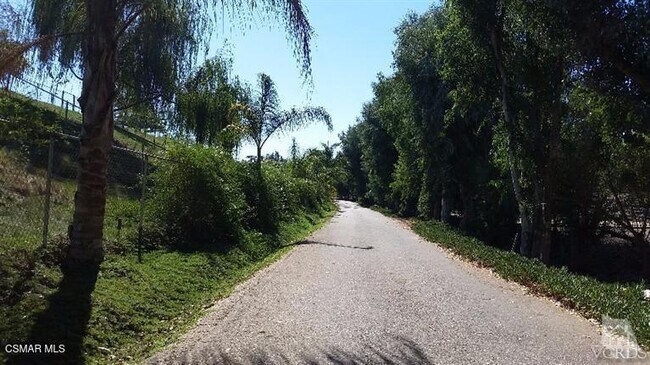 Foto del edificio - 5837 E Los Angeles Ave