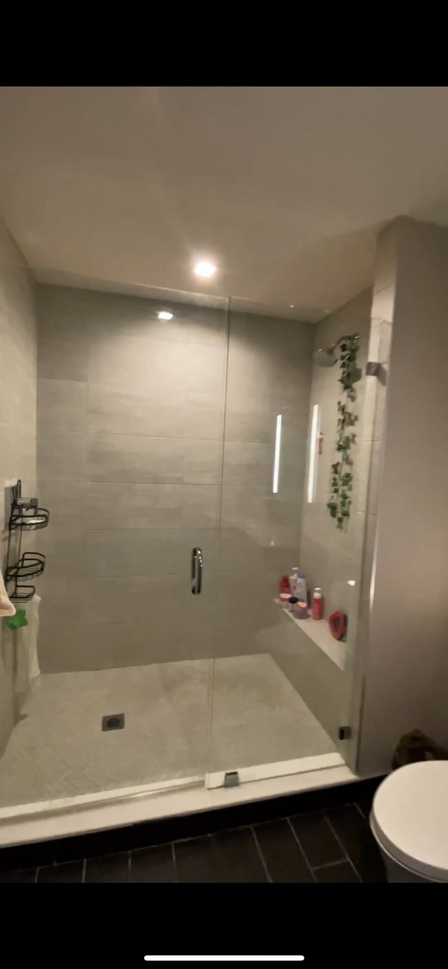 Foto del edificio - 526 NE 8th St