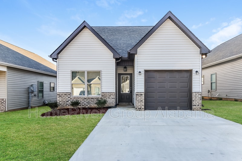 160 Park Dr N, Clanton, AL 35045 House Rental in Clanton, AL