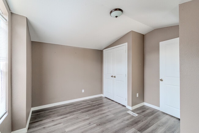 Building Photo - 5641 Kimber Ln