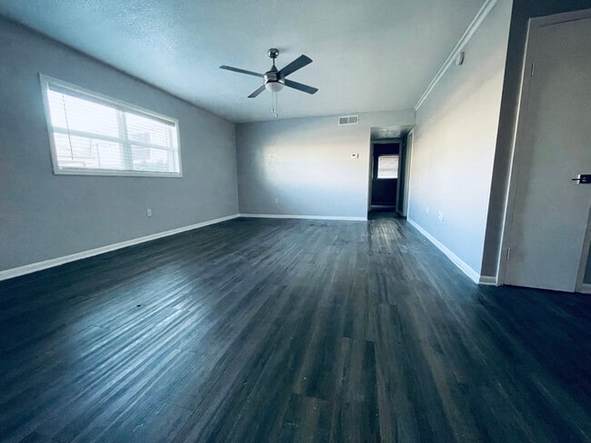 Building Photo - 13214 Bunn Cir