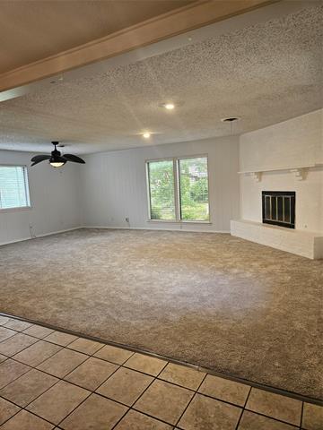 Building Photo - 5413 Greenwood Way