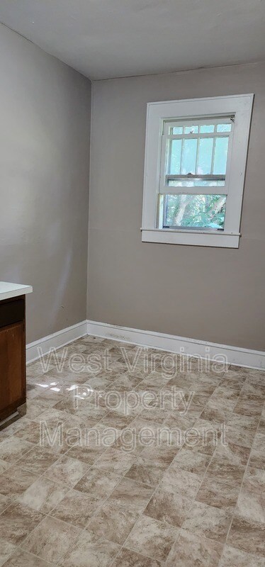 Foto del edificio - 811 N Oakwood Ave