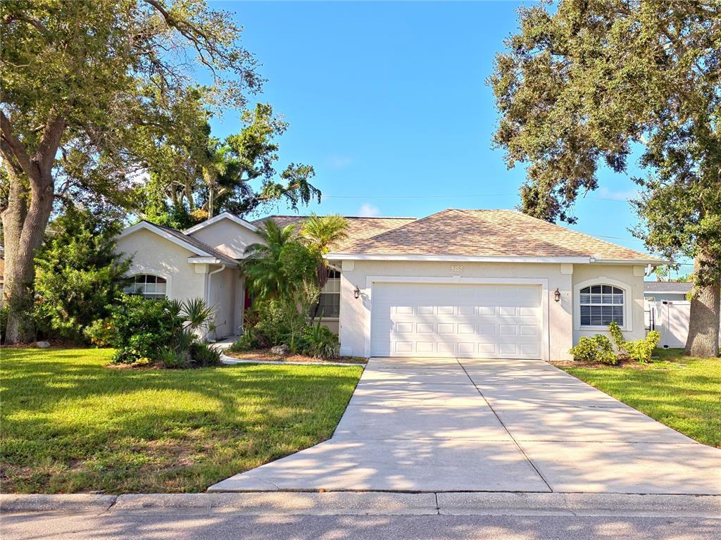 Foto principal - 395 Dorchester Dr