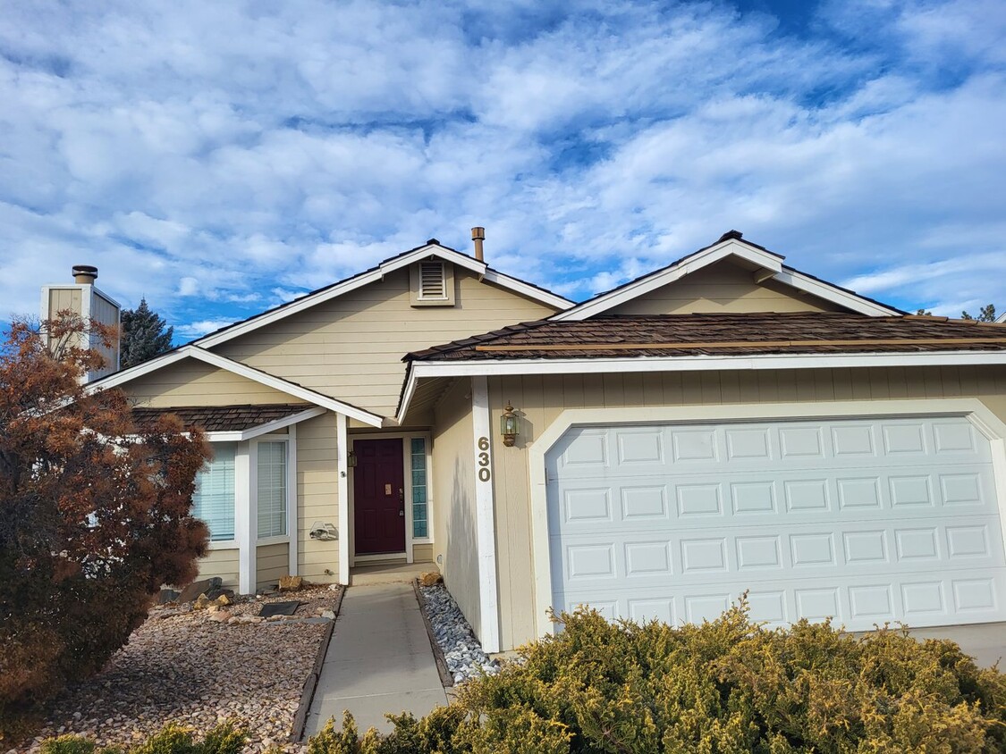 Primary Photo - 630 Boulder Cir