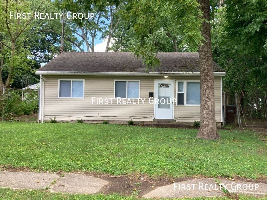 Primary Photo - 3 Bedroom, 1 Bath Ranch Style Home for Ren...