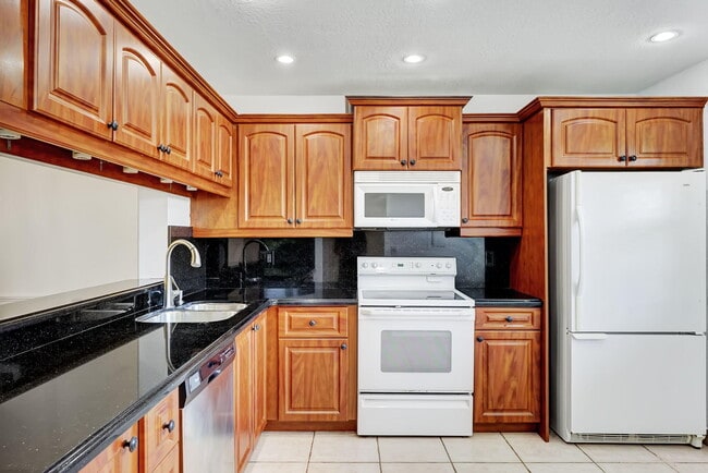 Foto del edificio - 6372 Boca Cir