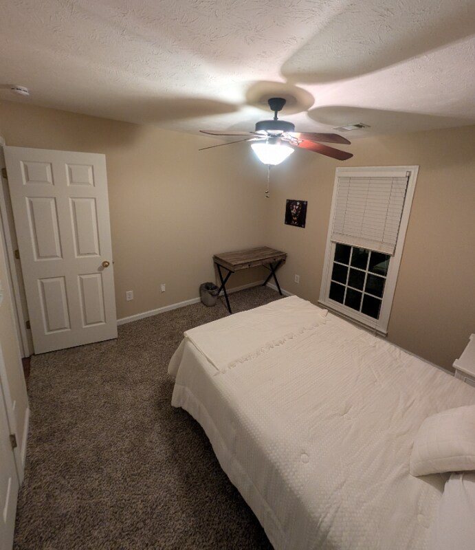 Building Photo - 1341 Bunker Ridge Ln