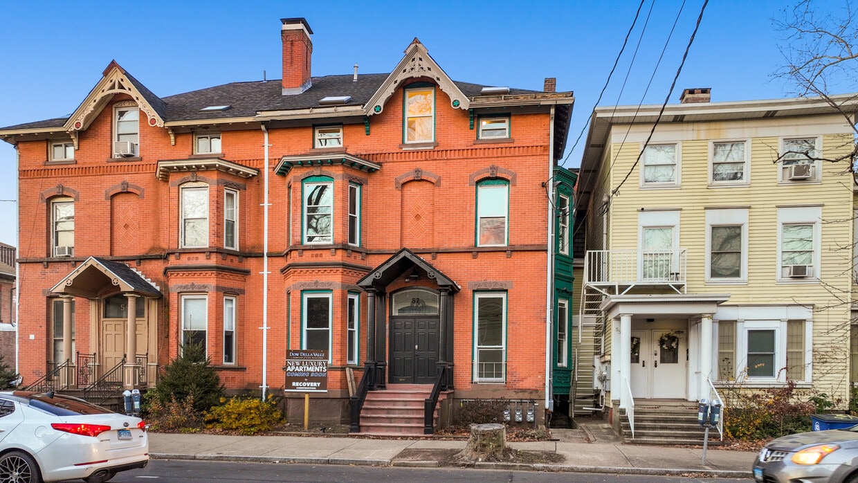 Building Photo - 57 Trumbull St