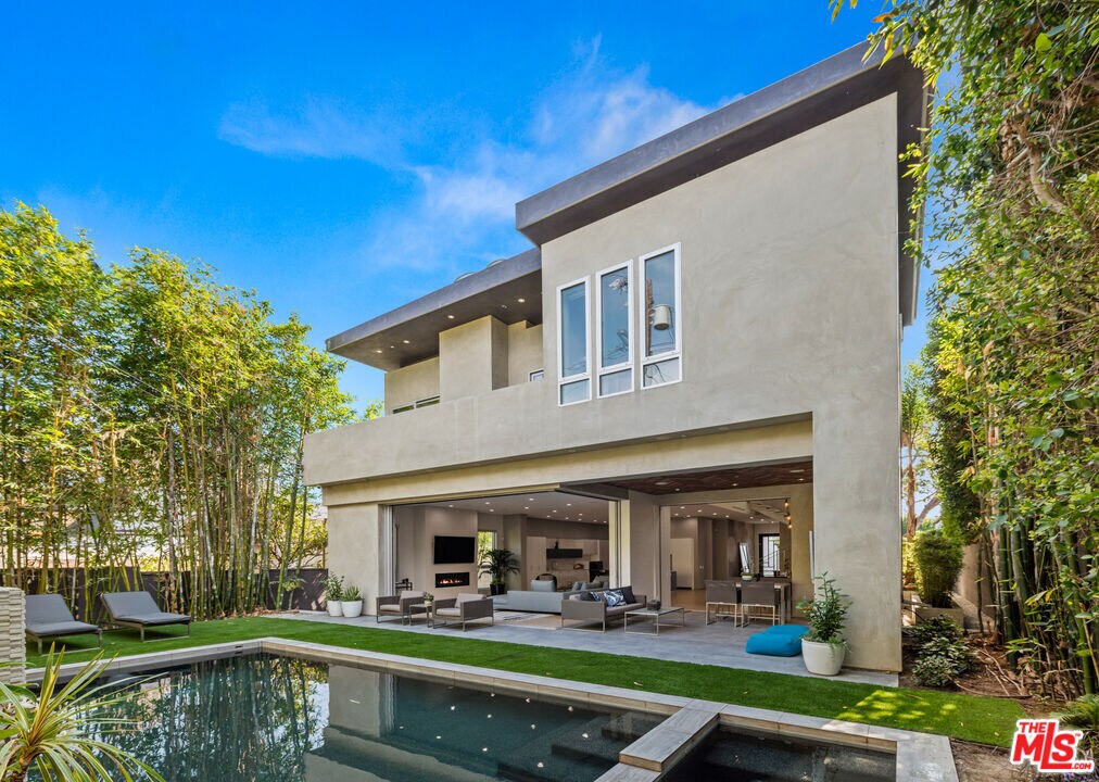 Foto principal - 6617 Lindenhurst Ave