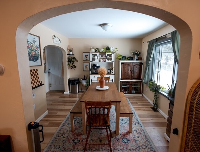 Dining Room - 3106 Pine Ave