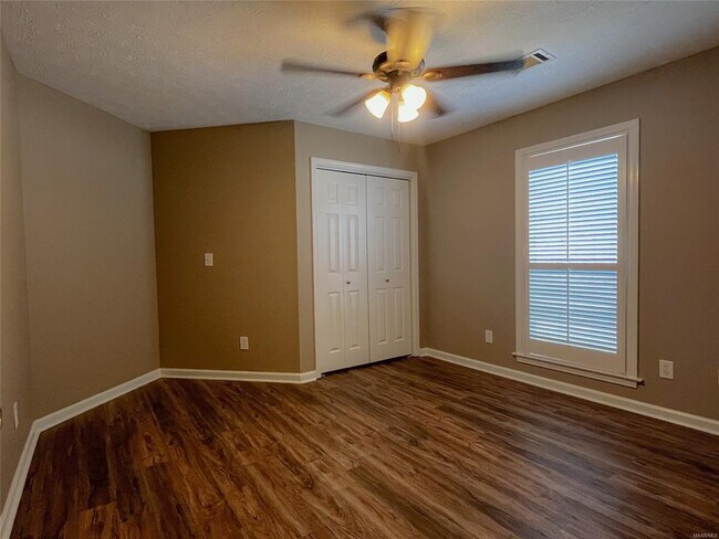 Foto del edificio - 8906 Stoneridge Pl