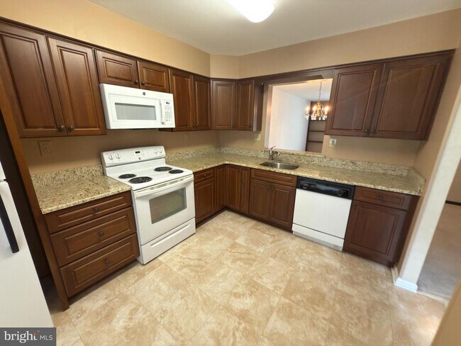 Foto del edificio - 305 Ward Ct