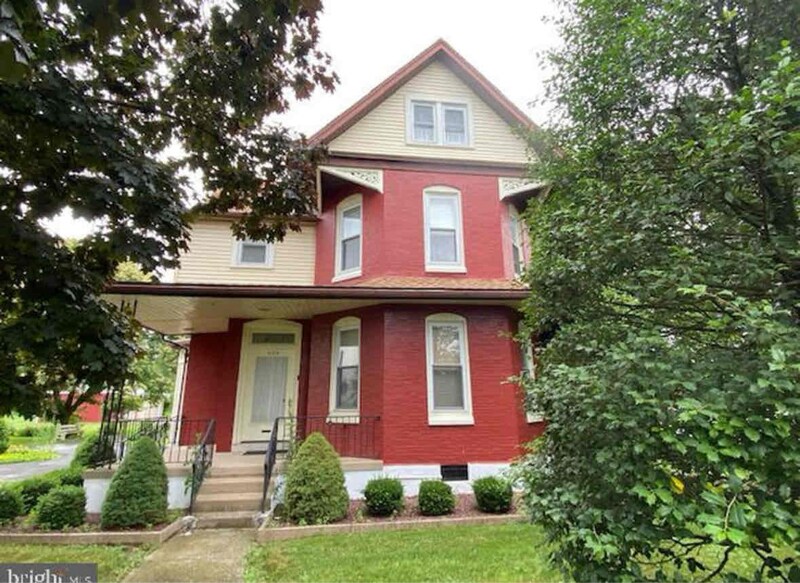 Primary Photo - 428 Main St