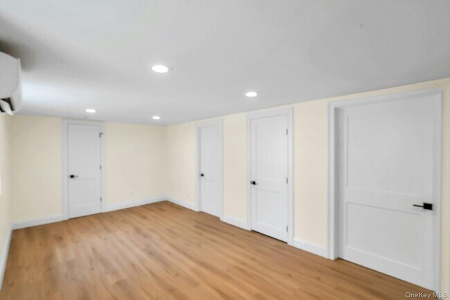 Foto del edificio - 69 Edgewood Rd