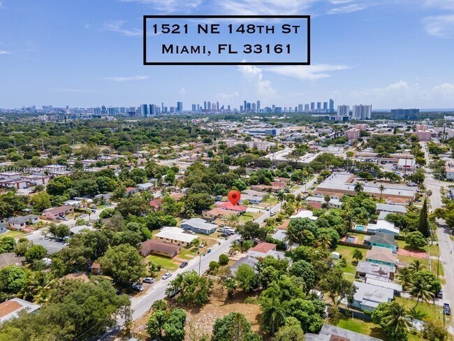 Foto del edificio - 1521 NE 148th St
