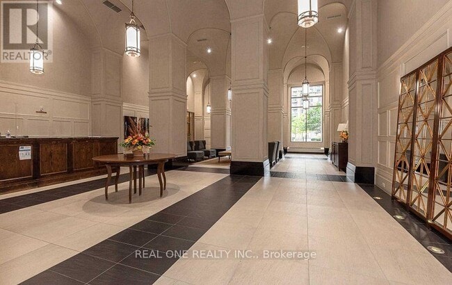 Building Photo - 388 Prince of Wales Dr