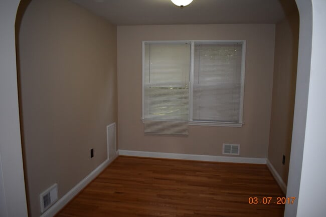 Dining room on main level - 8707 48th Ave