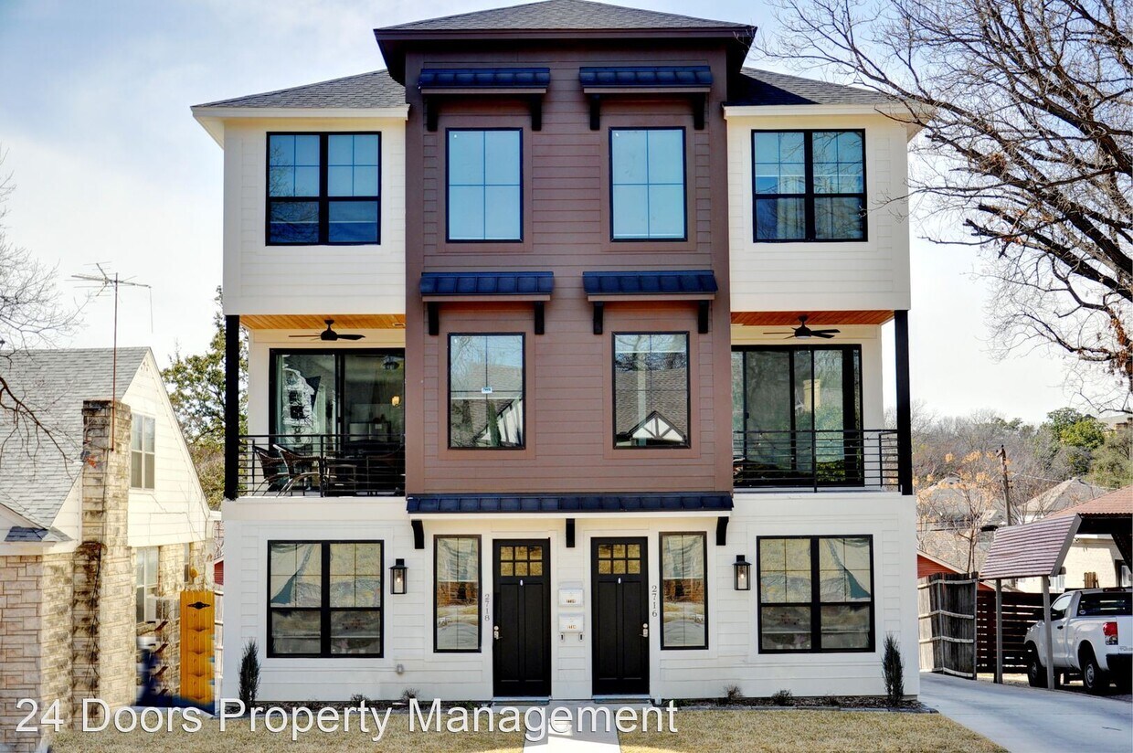 Primary Photo - 5 br, 5.5 bath House - 2716 Forest Park Blvd